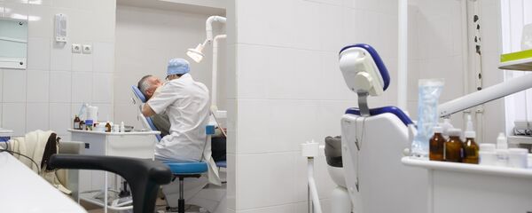 Работа клинической стоматологической поликлиники Работа клинической стоматологической поликлиники - Sputnik Արմենիա