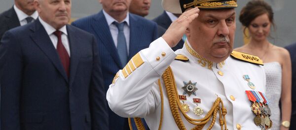 Сергей Авакянц во время подъема Андреевского флага на корвете Совершенный во Владивостоке - Sputnik Армения