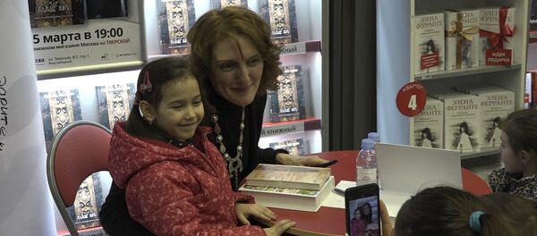 Писательница Наринэ Абгарян ответила на вопросы Sputnik Армения - Sputnik Արմենիա