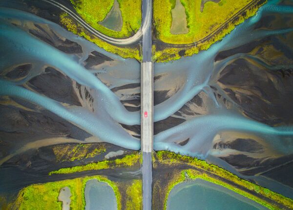 Снимок Patterns of Glacial River индийского фотографа Manish Mamtani из категории Travel (Open competition), вошедший в шортлист фотоконкурса 2018 Sony World Photography Awards - Sputnik Армения