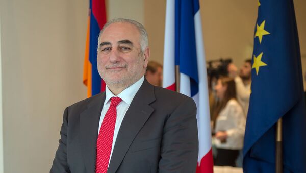 Рабочий визит мэра Лиона Жоржа Кепенекяна в Ереван (7 марта 2018). Ереван - Sputnik Армения