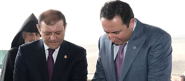 Церемония открытия Ереванского завода медицинских изделий (14 марта 2014). Ереван Церемония открытия Ереванского завода медицинских изделий (14 марта 2014). Ереван - Sputnik Արմենիա