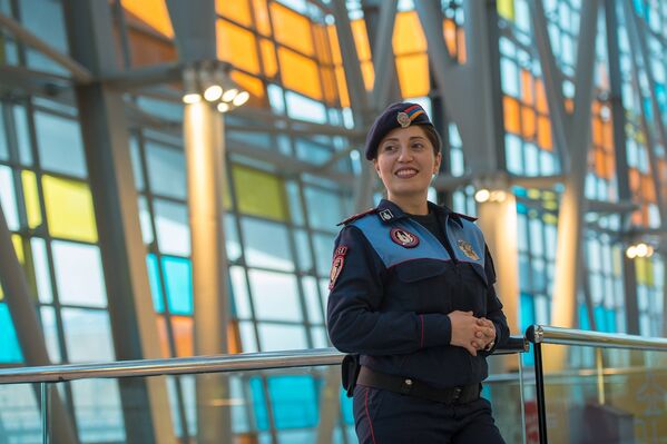 Лейтенант полиции Армении Рита Манасерян - Sputnik Армения