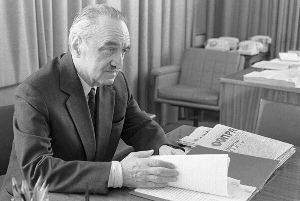 От Ильича до Ильича: чем отличились армяне в революции и после нее От Ильича до Ильича: чем отличились армяне в революции и после нее - Sputnik Армения