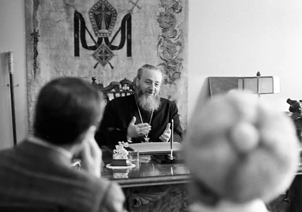 Спасающий Католикос: двадцать пять лет без харизматичного Вазгена Первого Спасающий Католикос: двадцать пять лет без харизматичного Вазгена Первого - Sputnik Армения