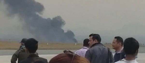 Кадры с места падения пассажирского самолета в Непале Кадры с места падения пассажирского самолета в Непале - Sputnik Армения