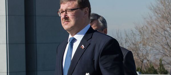 Глава Комитета Госдумы по международным делам Константин Косачёв в Цицернакаберде (13 марта 2018). Ереван - Sputnik Армения