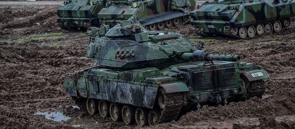 Танки турецкой армии, размещенные вблизи сирийской границы в Хассе, (25 января 2018). Провинция Хатай - Sputnik Армения