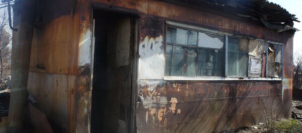 Дети, живущие в домике в Ахуряне - Sputnik Армения