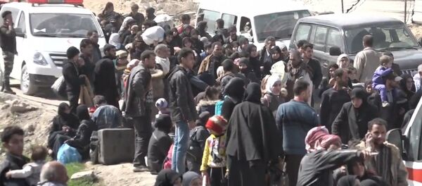 Более 11 тысяч мирных сирийцев покинули Восточную Гуту Более 11 тысяч мирных сирийцев покинули Восточную Гуту - Sputnik Արմենիա