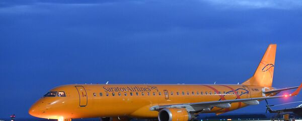 Самолет Embraer 195 авиакомпании Саратовские авиалинии - Sputnik Армения