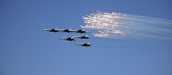 Российские Стрижи выступили на авиапразднике в Ереване - Sputnik Армения