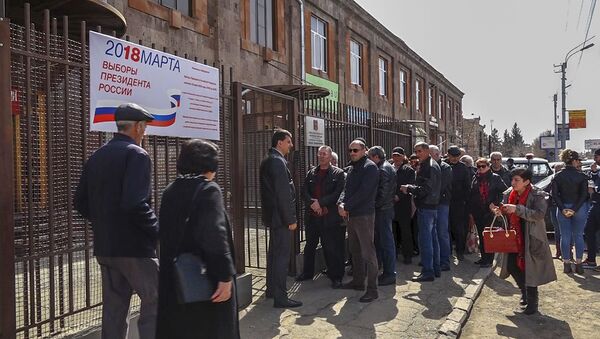 В Гюмри проголосовали на выборах президента России - Sputnik Армения