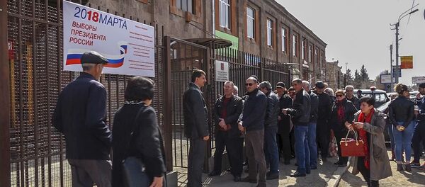 Հանուն բարեկեցիկ Ռուսաստանի ու վառ ապագայի. Գյումրիում ՌԴ նախագահ ընտրեցին Հանուն բարեկեցիկ Ռուսաստանի ու վառ ապագայի. Գյումրիում ՌԴ նախագահ ընտրեցին - Sputnik Արմենիա