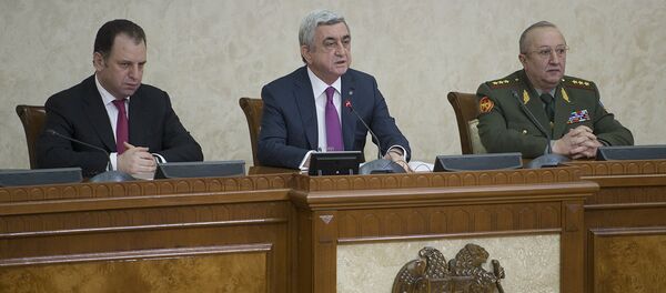 Президент Серж Саргсян, Министр Обороны Виген Саргсян и Начальник Генерального штаба Мовсес Акопян - Sputnik Армения
