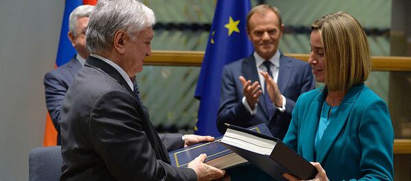 Армения подписала соглашение о всеобъемлющем и расширенном партнерстве с ЕС Армения подписала соглашение о всеобъемлющем и расширенном партнерстве с ЕС - Sputnik Արմենիա