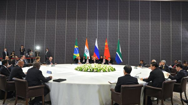 Президент РФ В.Путин принимает участие в неформальном саммите БРИКС в Анталье - Sputnik Армения