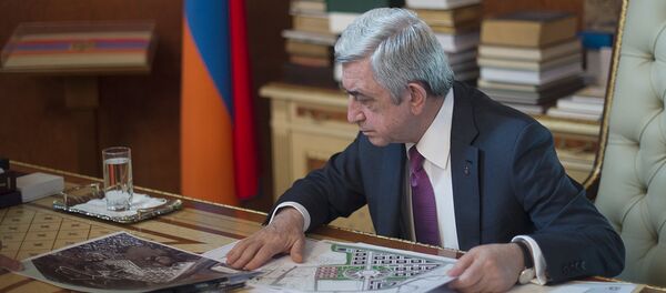 Президент Армении Серж Саргсян принял председателя Гос.комитета по градостроительству при Правительстве Нарека Саргсяна (19 марта 2018). Ереван - Sputnik Արմենիա