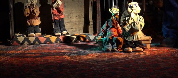 Как работает тбилисский театр марионеток имени Гарри Давтяна Как работает тбилисский театр марионеток имени Гарри Давтяна - Sputnik Армения