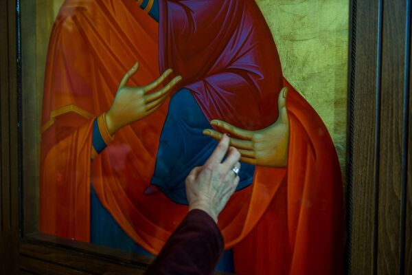 Святое копье вынесли из Эчмиадзина: почему сейчас и в чем сила этой реликвии? Святое копье вынесли из Эчмиадзина: почему сейчас и в чем сила этой реликвии? - Sputnik Армения