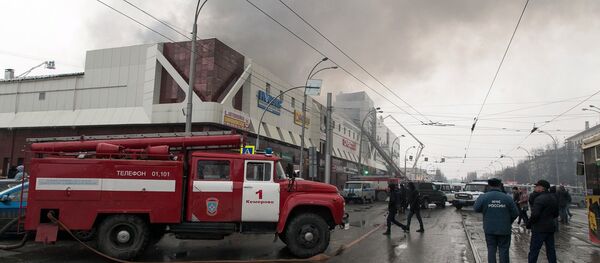 Пожар в торговом центре «Зимняя вишня» в Кемерово - Sputnik Армения