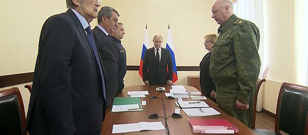 Путин на совещании по ликвидации последствий пожара в Кемерове - Sputnik Армения