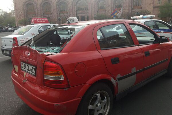 ДТП на Пл. Республики - Sputnik Армения