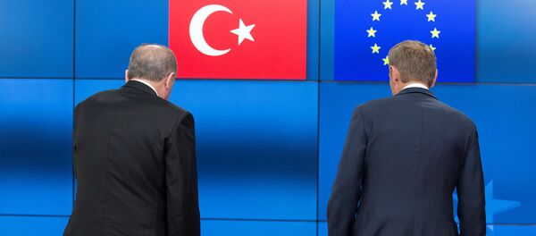 Председатель ЕС Дональд Туск и Президент Турции Реджеп Тайип Эрдоган (25 мая 2017). Брюссель, Бельгия - Sputnik Армения