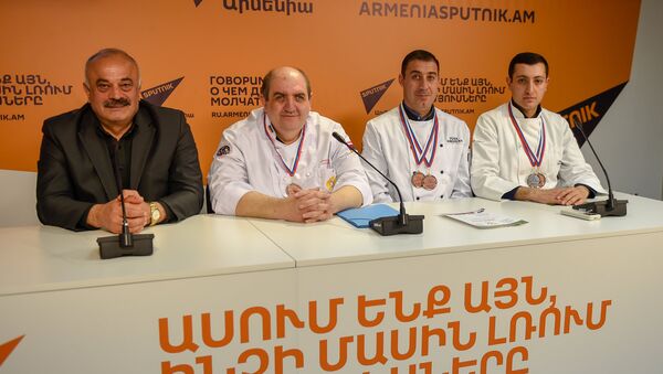 Пресс-конференция на тему Успех армянских кулинаров - сколько медалей и за что? - Sputnik Армения