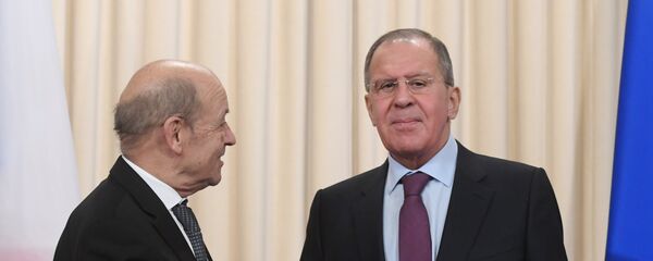 Министры иностранных дел РФ и Франции Сергей Лавров и Жан-Ив Ле Дриан (27 февраля 2018). Москва - Sputnik Արմենիա