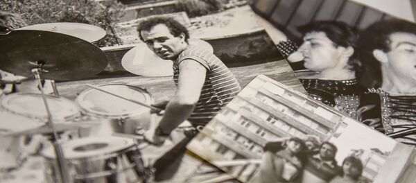 Интервью с участниками первой армянской хеви-метал группы Аспарез Интервью с участниками первой армянской хеви-метал группы Аспарез - Sputnik Արմենիա