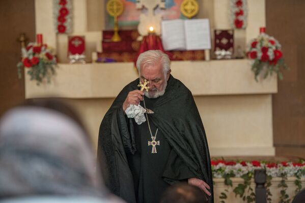 Սուրբ Հարության տոնի պատարագը Կաթողիկե Սբ. Աստվածածին եկեղեցում - Sputnik Արմենիա