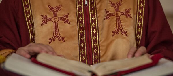 Пасха в церкви Святой Богоматери Катогике, Ереван - Sputnik Армения