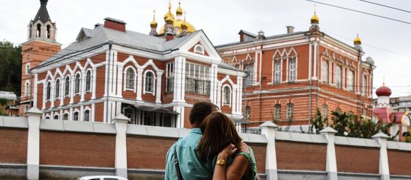 Иверский женский монастырь –  памятник архитектуры, основан в 1850 году, в 1925-м был закрыт, ряд зданий и храмов разрушены. В 1991 году началось возрождение обители и реставрация построек - Sputnik Армения