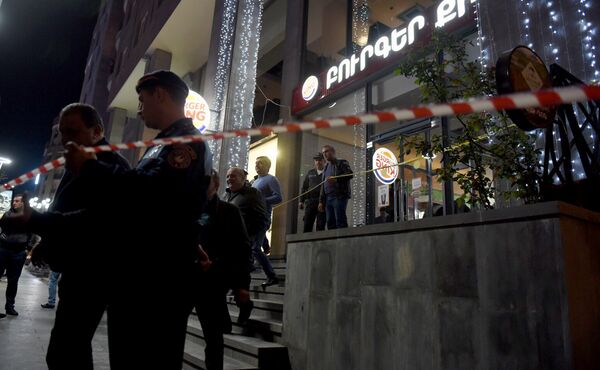 Взрыв в ресторане Бургер кинг в Ереване Взрыв в ресторане Бургер кинг в Ереване - Sputnik Армения