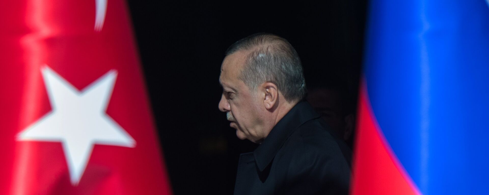 Президент Турции Реджеп Тайип Эрдоган на церемонии запуска начала строительства первого энергоблока атомной электростанции Аккую (3 апреля 2018). Анкара, Турция - Sputnik Արմենիա, 1920, 05.04.2021