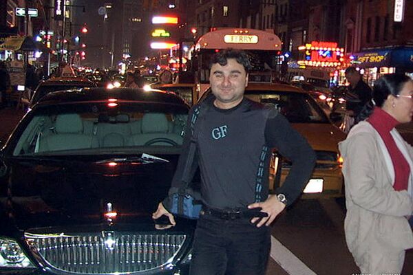 Эльчин Мамедов -  пластический хирург - Sputnik Армения