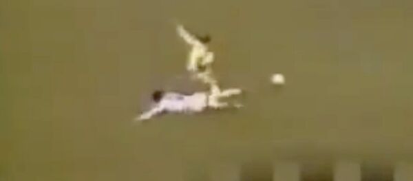 5 апреля 1988г Эрик Кантона Мишель Дер Закарян Осер Нант 5 апреля 1988г Эрик Кантона Мишель Дер Закарян Осер Нант - Sputnik Армения