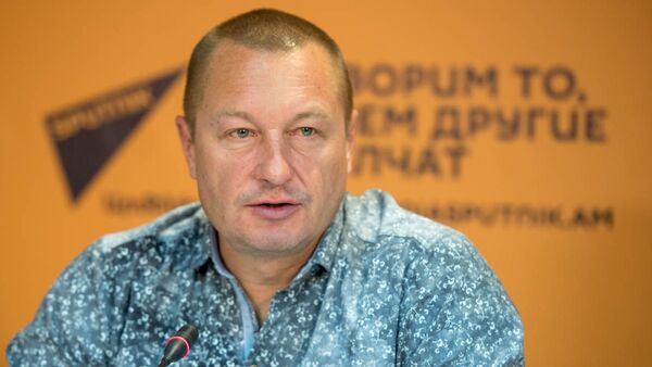 Журналист, документалист Антон Степаненко - Sputnik Армения