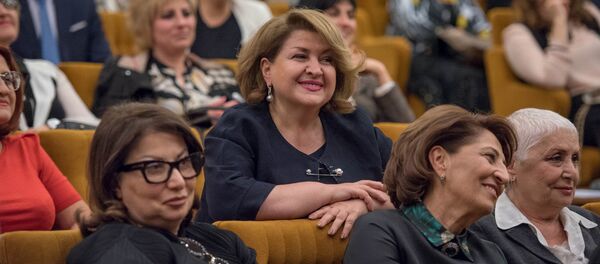 Первая леди Армении Рита Саргсян на последнем вечере в рамках проекта Дипломатические ноты в Посольстве РФ в Армении (5 апреля 2018). Ереван Первая леди Армении Рита Саргсян на последнем вечере в рамках проекта Дипломатические ноты в Посольстве РФ в Армении (5 апреля 2018). Ереван - Sputnik Армения