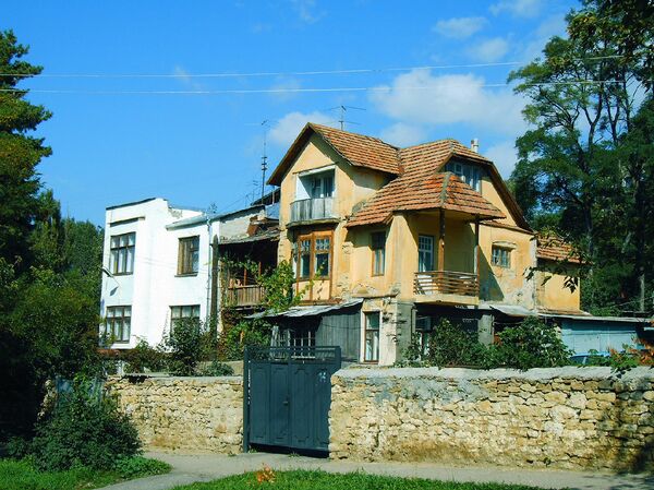 Бывший особняк Мирона Мержанова. Кисловодск Бывший особняк Мирона Мержанова. Кисловодск - Sputnik Армения