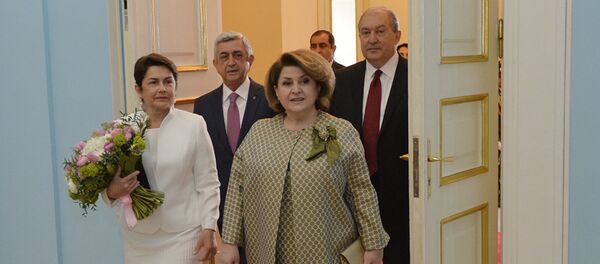 Чета Саргсян и Саркисян в резиденции на Баграмяна 26 Чета Саргсян и Саркисян в резиденции на Баграмяна 26 - Sputnik Армения