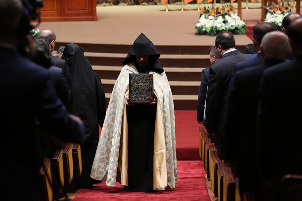 «Գտեք գրքերը»․ ինչպես գյումրեցի երիտասարդը գողացավ Մատենադարանի արժեքավոր «գանձերը» - Sputnik Արմենիա