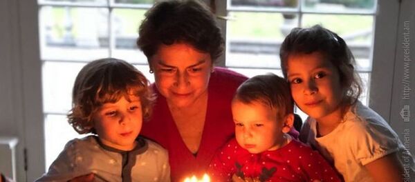 Семья 4-го президента Армении Армена Саркисяна - Sputnik Արմենիա