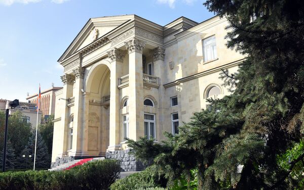 Սելֆի, ուղիղ եթեր և այլ միջոցներ. Փաշինյանի քաղտեխնոլոգիական նորամուծությունները Սելֆի, ուղիղ եթեր և այլ միջոցներ. Փաշինյանի քաղտեխնոլոգիական նորամուծությունները - Sputnik Արմենիա