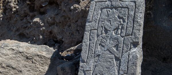Хачкары и надгробные плиты в селе Неркин Геташен - Sputnik Արմենիա