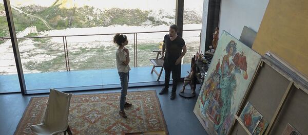 Աշխարհահռչակ նկարիչ Արշակ Սարգսյանը ցույց է տալիս ժայռի վրա գտնվող իր էկզոտիկ արվեստանոցը Աշխարհահռչակ նկարիչ Արշակ Սարգսյանը ցույց է տալիս ժայռի վրա գտնվող իր էկզոտիկ արվեստանոցը - Sputnik Արմենիա