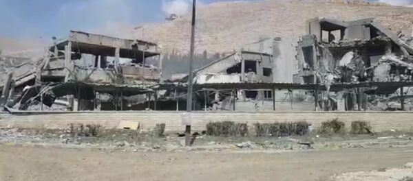 Подвергшийся ракетному удару исследовательский центр Барза в Дамаске Подвергшийся ракетному удару исследовательский центр Барза в Дамаске - Sputnik Армения