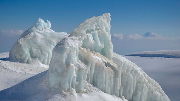 Лед на горе Арагац - Sputnik Армения