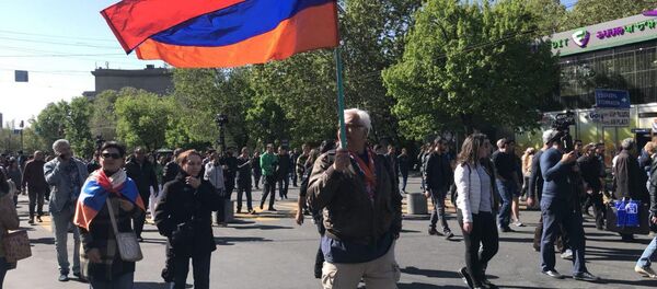 Ситуация на проспекте Баграмян (16 апреля 2018). Ереван - Sputnik Армения